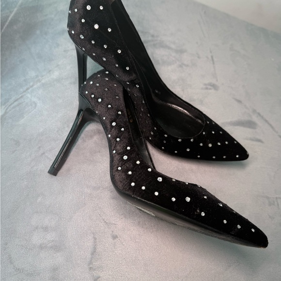 Saint Laurent Black Studded Heels - Picture 8 of 10